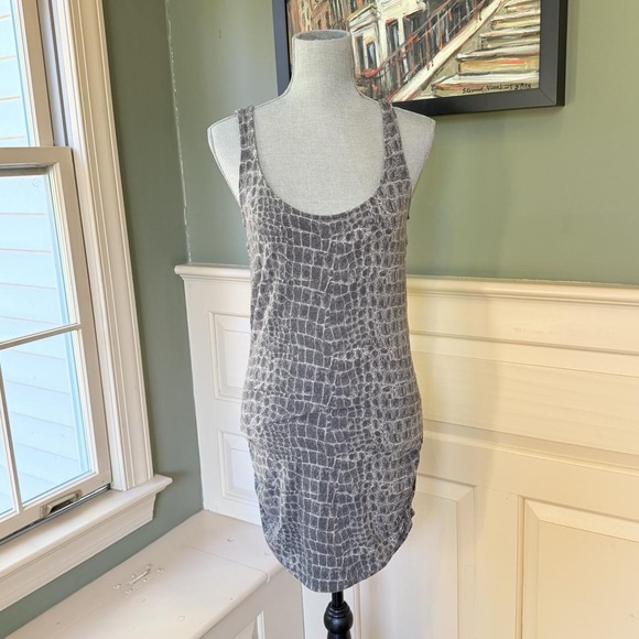 New york & Co Dresses & Skirts - New york & Co Gray Crocodile Print Sleeveless Bodycon Ruched Tank Dress small